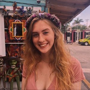 Meet your Posher, Nicole